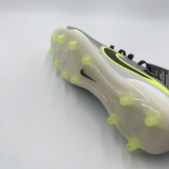 Sz 6.5 Nike Soccer Cleats Tiempo Legend 10 Elite AG Pro Boots HF4378-002 Men\'s